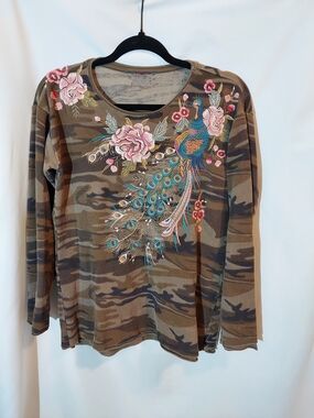 Johnny Was Embroidered Peacock Camo Thermal Waffle Knit Top Size M